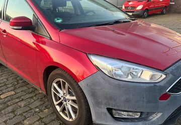 Ford Focus 195.000 km 2.750 &euro; wuppertal 42285