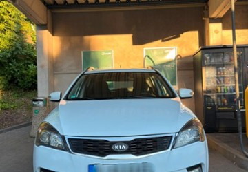 Kia ceed Sportswagon 120.000 km 3.500 &euro; Wuppertal 42103