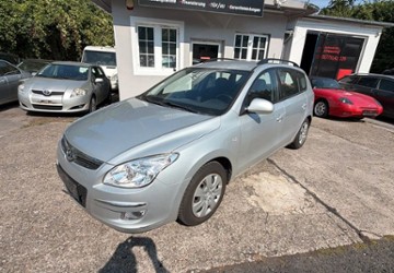Hyundai i30 183.000 km 2.400 &euro; Wuppertal 42329
