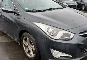 Hyundai i40 202.219 km 2.950 &euro; wuppertal 42285