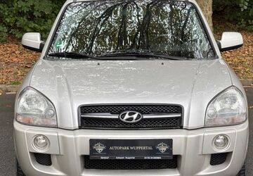 Hyundai TUCSON 184.000 km 4.999 &euro; Wuppertal 42283
