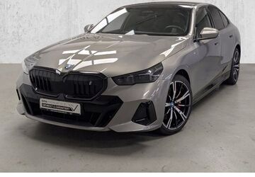 BMW i5 33.569 km 55.980 &euro; Düsseldorf 40595