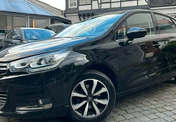 Citroen C4 174.335 km 5.900 &euro; Wuppertal 42117
