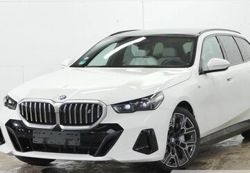 BMW i5 24.675 km 61.940 &euro; Essen 45134