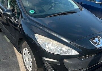 Peugeot 308 146.100 km 2.380 &euro; Wuppertal 42289