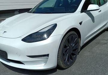 Tesla Model 3 80.000 km 30.900 &euro; Wuppertal 42281