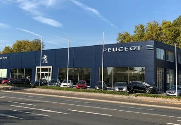 Peugeot 208 9.990 km 26.390 &euro; Herne 44625