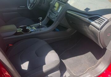 Ford Mondeo 57.000 km 9.890 &euro; wuppertal 42279