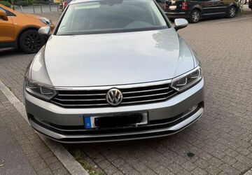 VW Passat 270.000 km 9.500 &euro; Wuppertal 42279