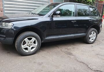 VW Touareg 370.252 km 1.350 &euro; Wuppertal 42285