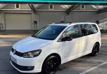 VW Touran 148.000 km 8.990 &euro; Wuppertal 42289
