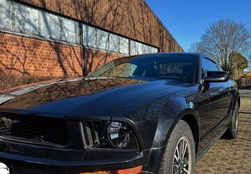Ford Mustang 79.000 km 12.200 &euro; Düsseldorf 40210