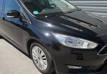 Ford Focus 118.595 km 8.490 &euro; Wuppertal 42285