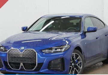 BMW i4 27.700 km 54.950 &euro; Mülheim 45472