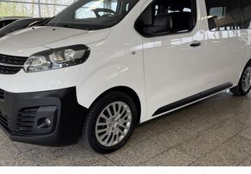 Opel Vivaro 60.000 km 24.888 &euro; Wuppertal 42329