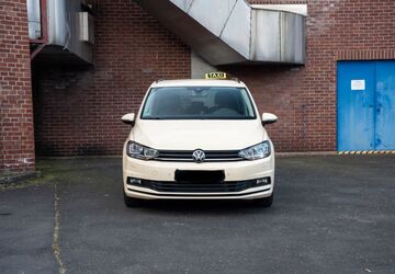 VW Touran 94.200 km 23.990 &euro; Wuppertal 42389
