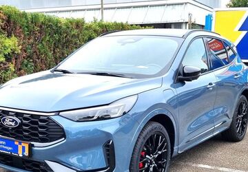 Ford Kuga 4.500 km 45.980 &euro; Düsseldorf 40589