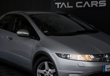 Honda Civic 124.000 km 7.499 &euro; Wuppertal 42279
