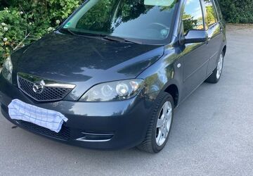 Mazda 2 101.500 km 2.100 &euro; Wuppertal 42349