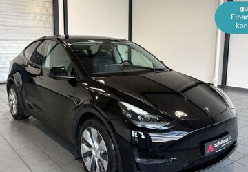 Tesla Model Y 49.824 km 36.590 &euro; Wuppertal 42287