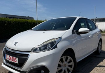 Peugeot 208 130.400 km 5.500 &euro; Wuppertal 42329